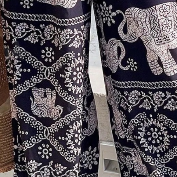 Boho Floral Elephant Print Wide leg Pants - Picture 4 of 4